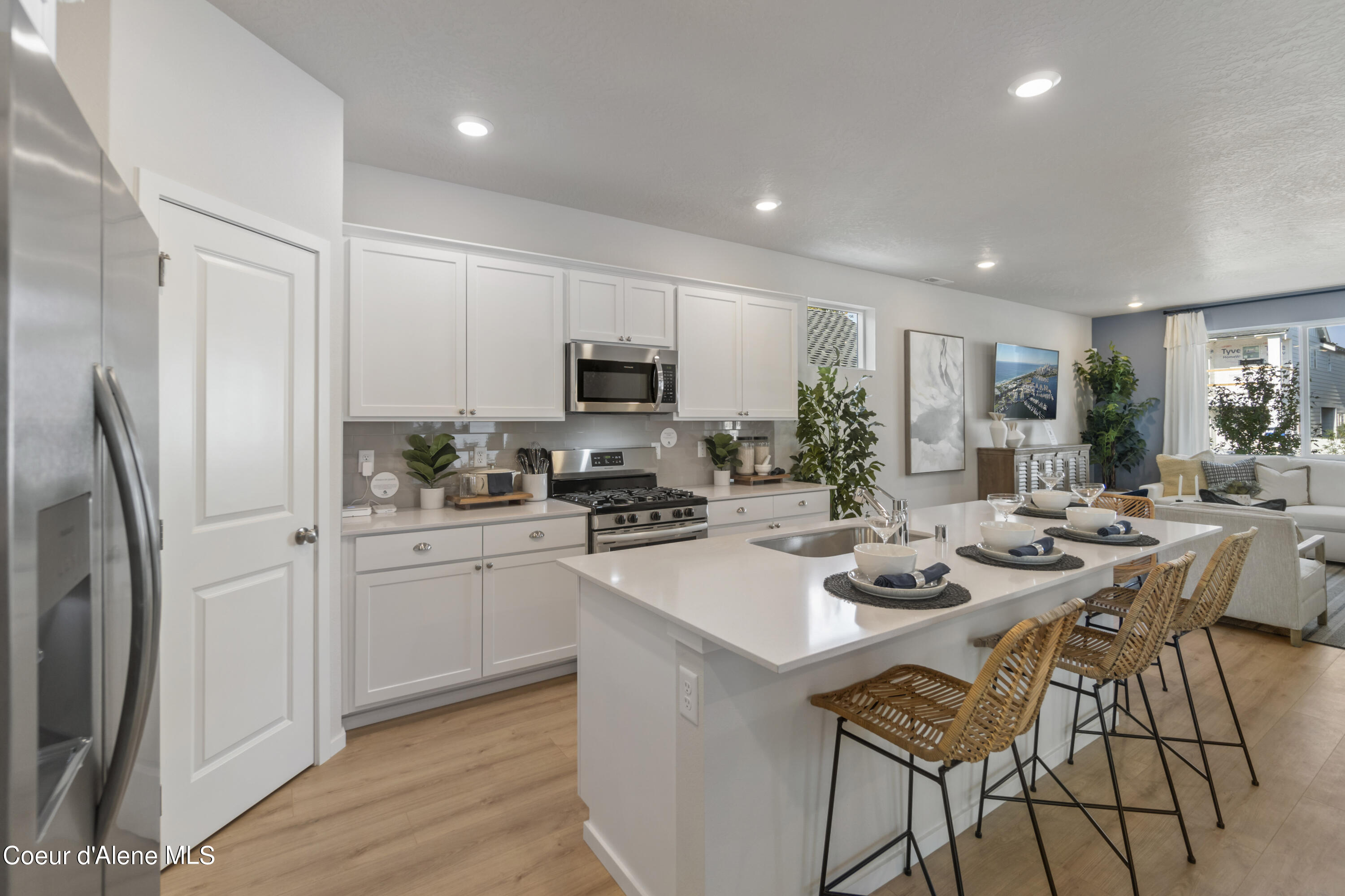 Hayden, Idaho 83835, United States, 4 Bedrooms Bedrooms, ,3 BathroomsBathrooms,Residential,Pending,57655