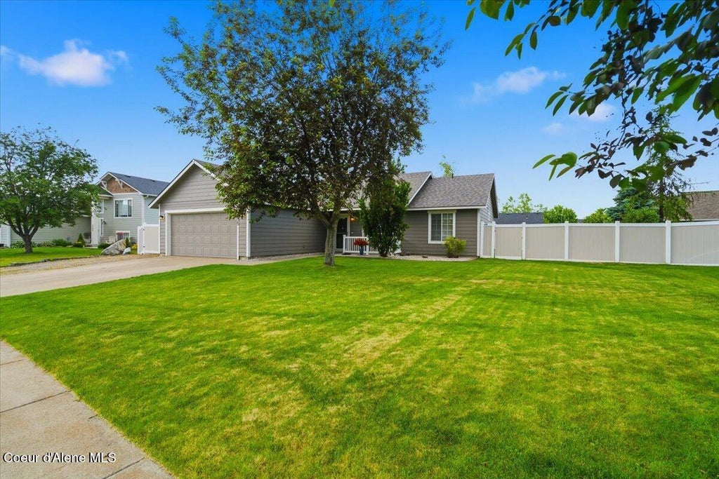 Photo of 6825 SOLDIER CREEK Creek, Rathdrum, ID 83858 (MLS # 26-5658)