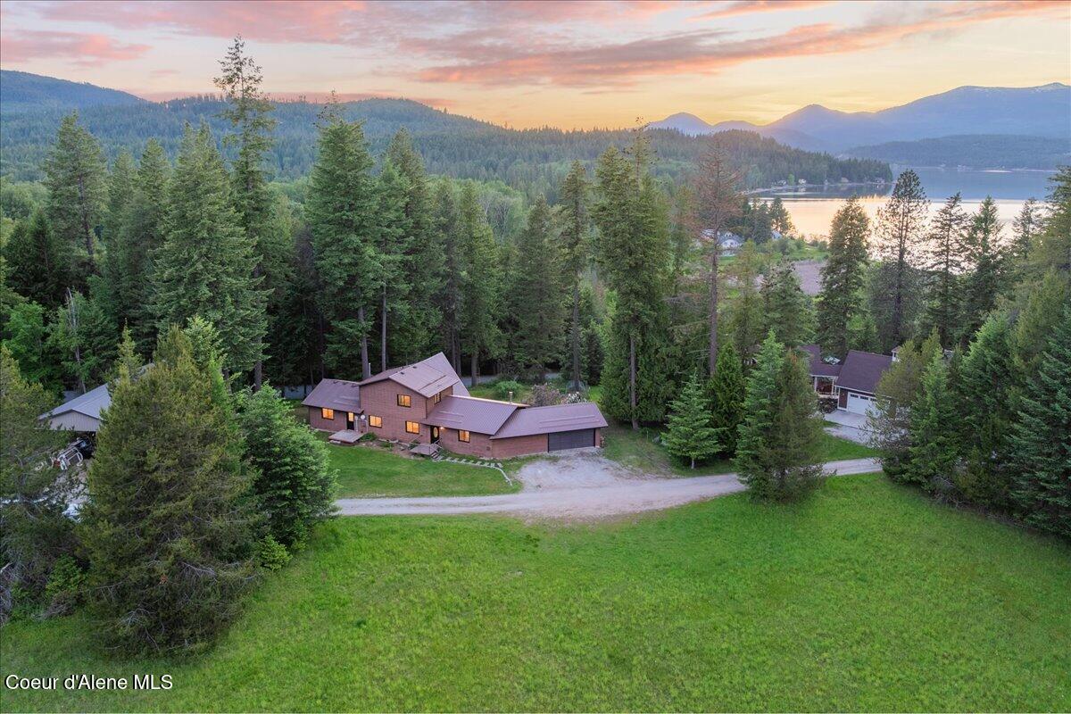 102 N Plaster Rd, Sagle, Alaska image 2
