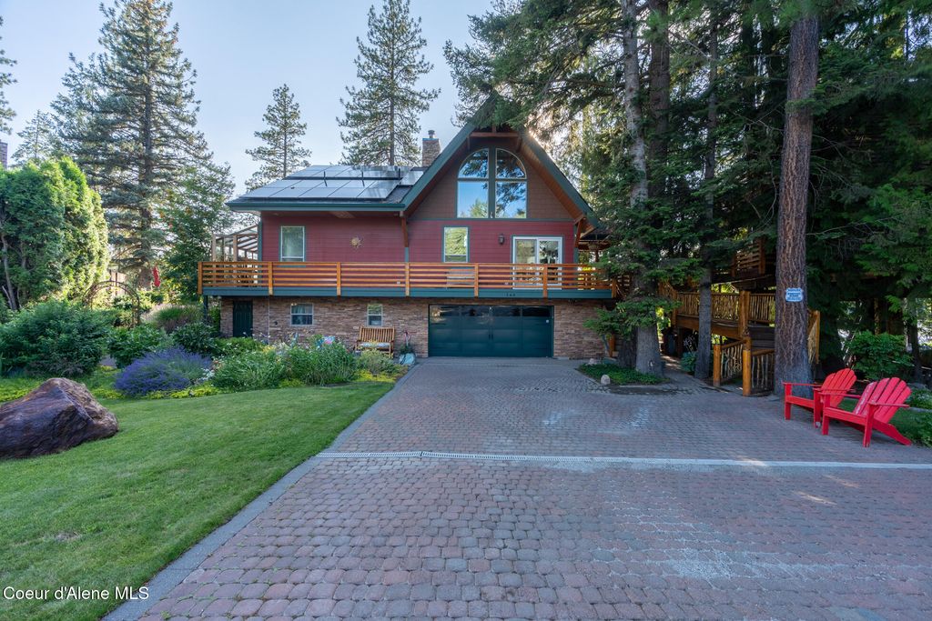 Photo of 143 Viewpoint Rd, Newport, WA 99156 (MLS # 25-7737)