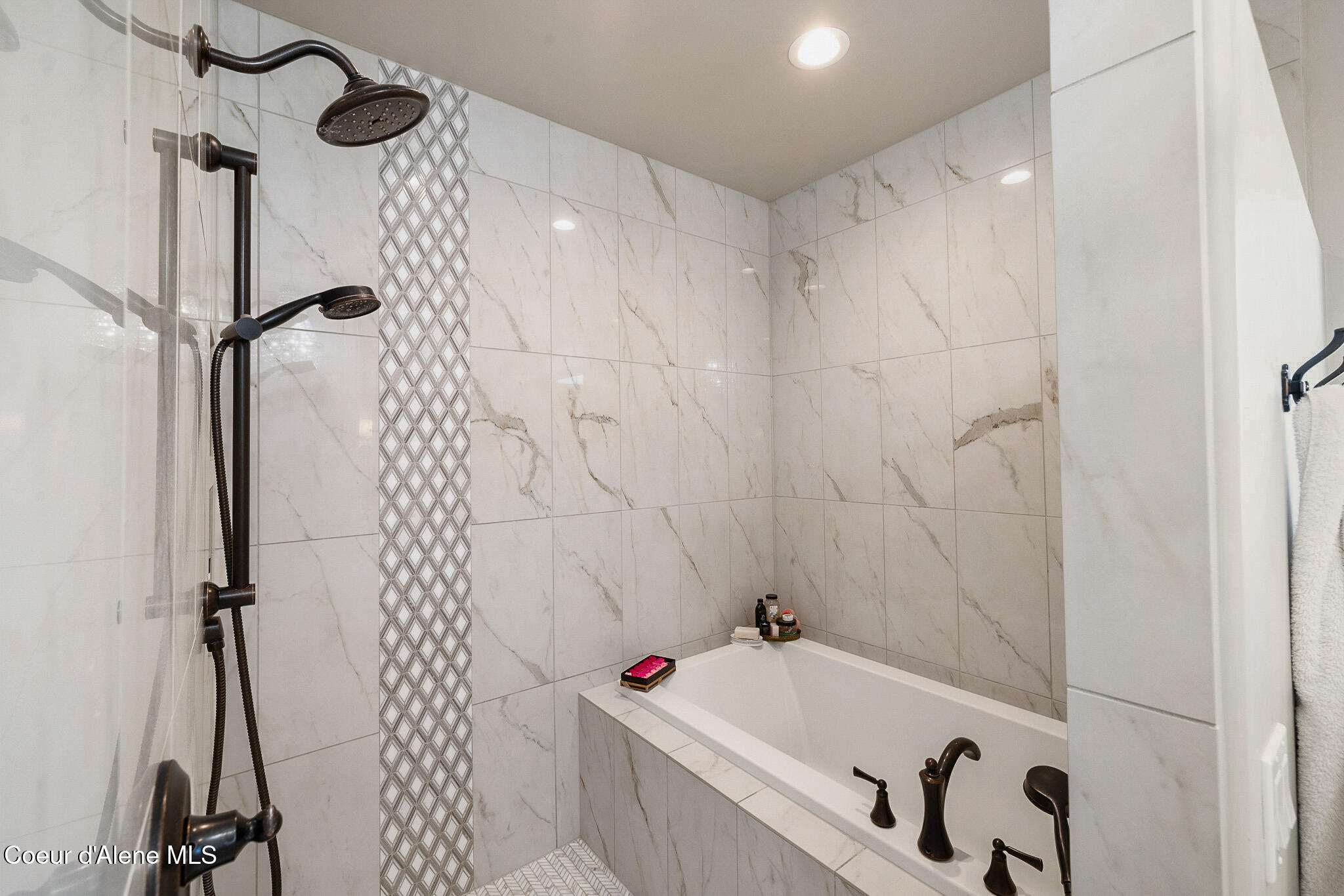 7353 W Riverview Dr, Coeur d'Alene, Texas image 23