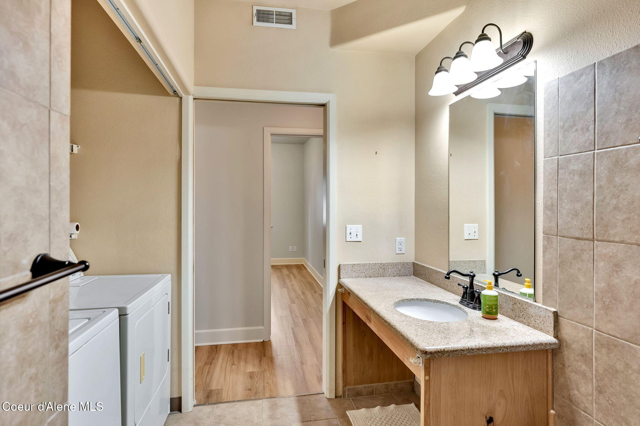 6630 N Spurwing Loop #100, Coeur d'Alene, Idaho image 27