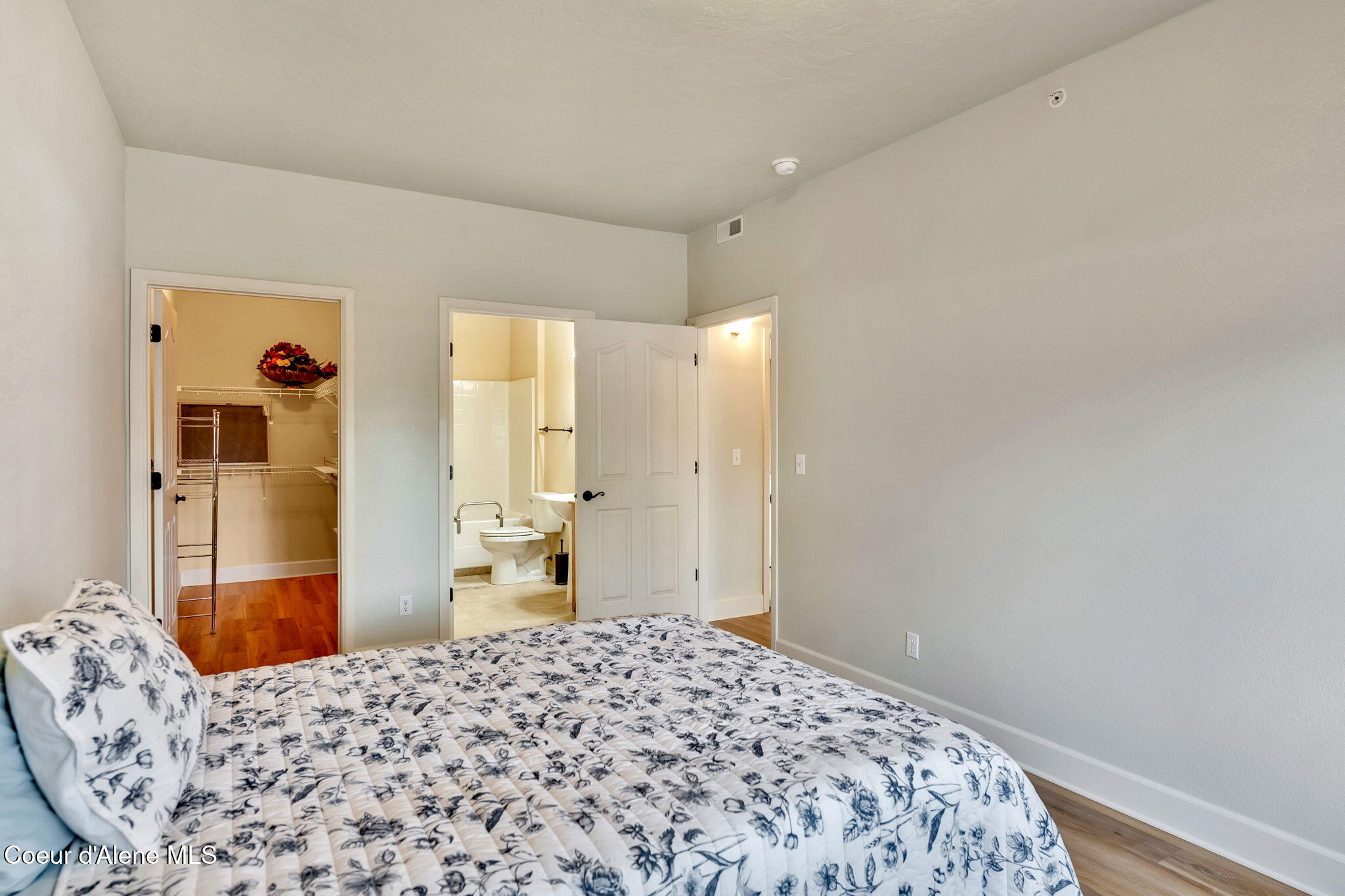 6630 N Spurwing Loop #100, Coeur d'Alene, Idaho image 18