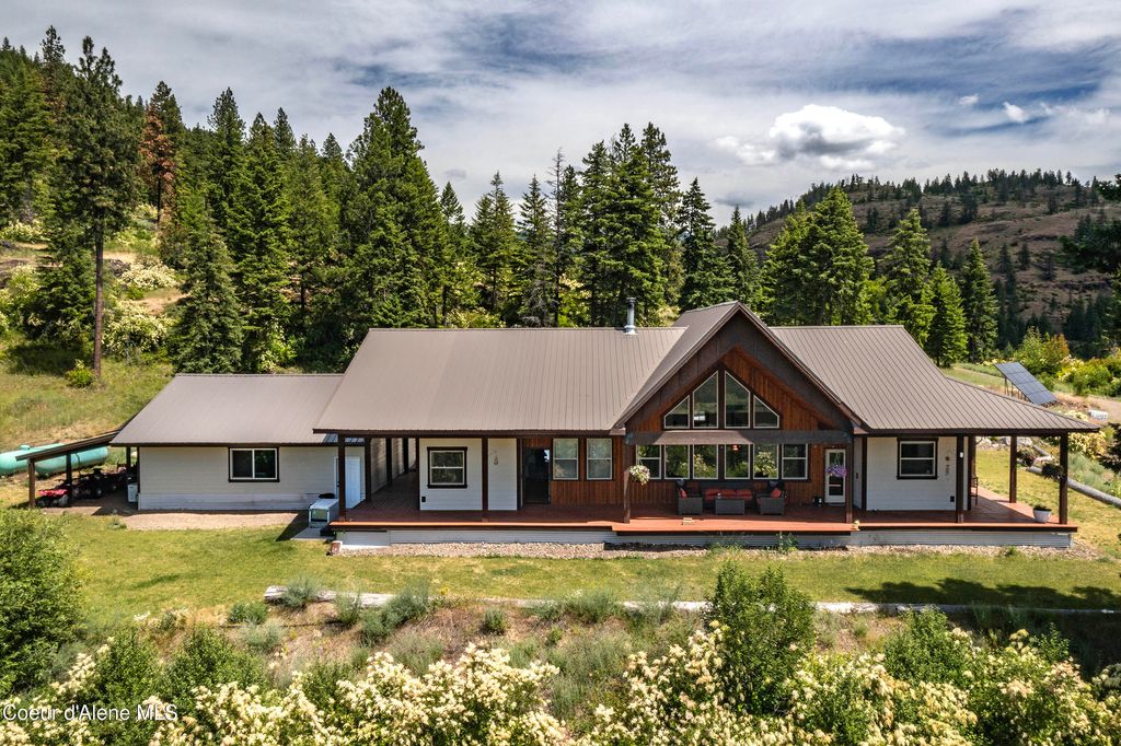 Photo of 1010 Mc Quade Gulch Rd, Clark Fork, ID 83811 (MLS # 25-6772)
