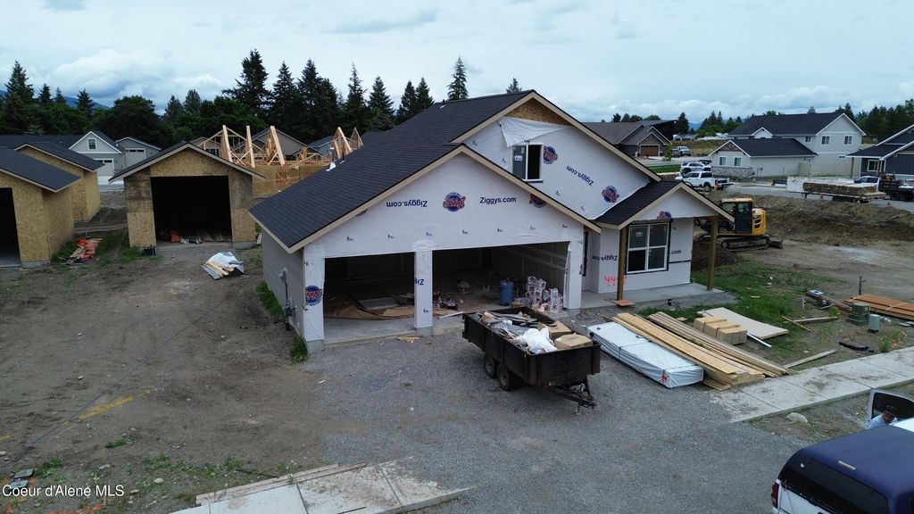 Photo of 4497 Savea Ln, Post Falls, ID 83854 (MLS # 26-5562)