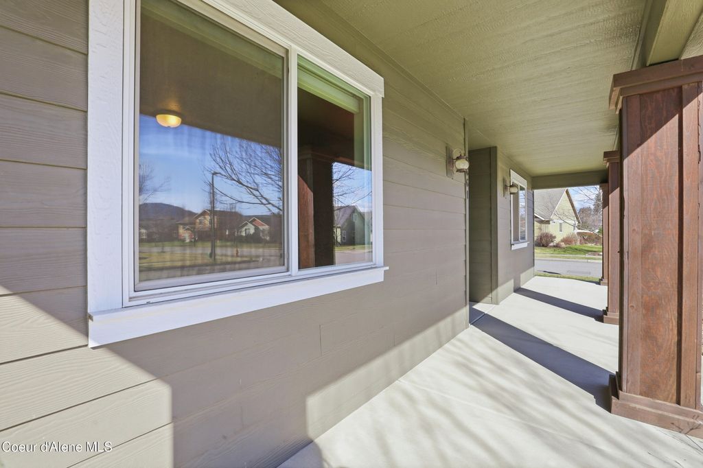 Photo of 6661 Cornwall St, Coeur dAlene, ID 83815 (MLS # 26-2128)