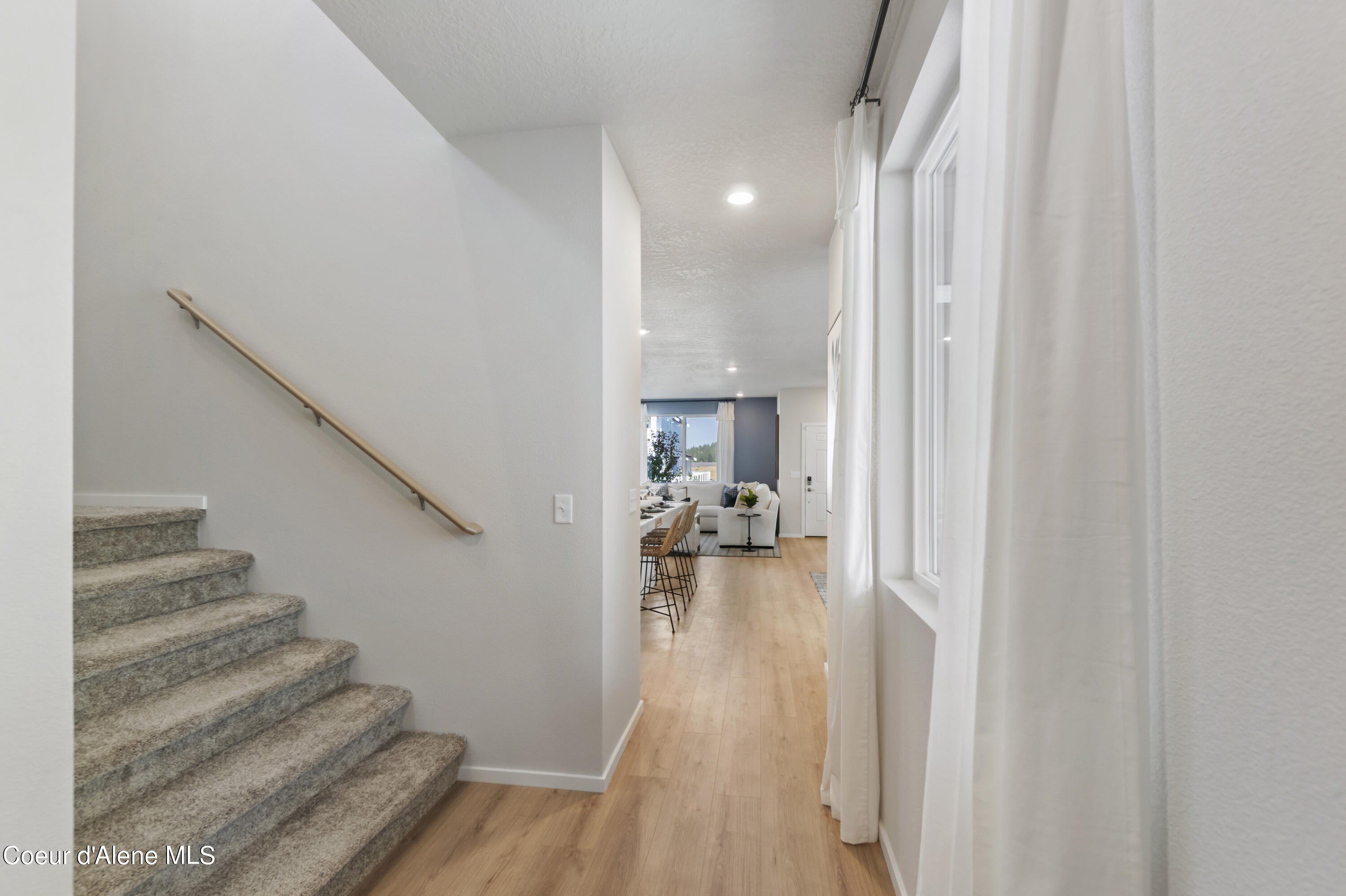 Hayden, Idaho 83835, United States, 4 Bedrooms Bedrooms, ,3 BathroomsBathrooms,Residential,Pending,47284