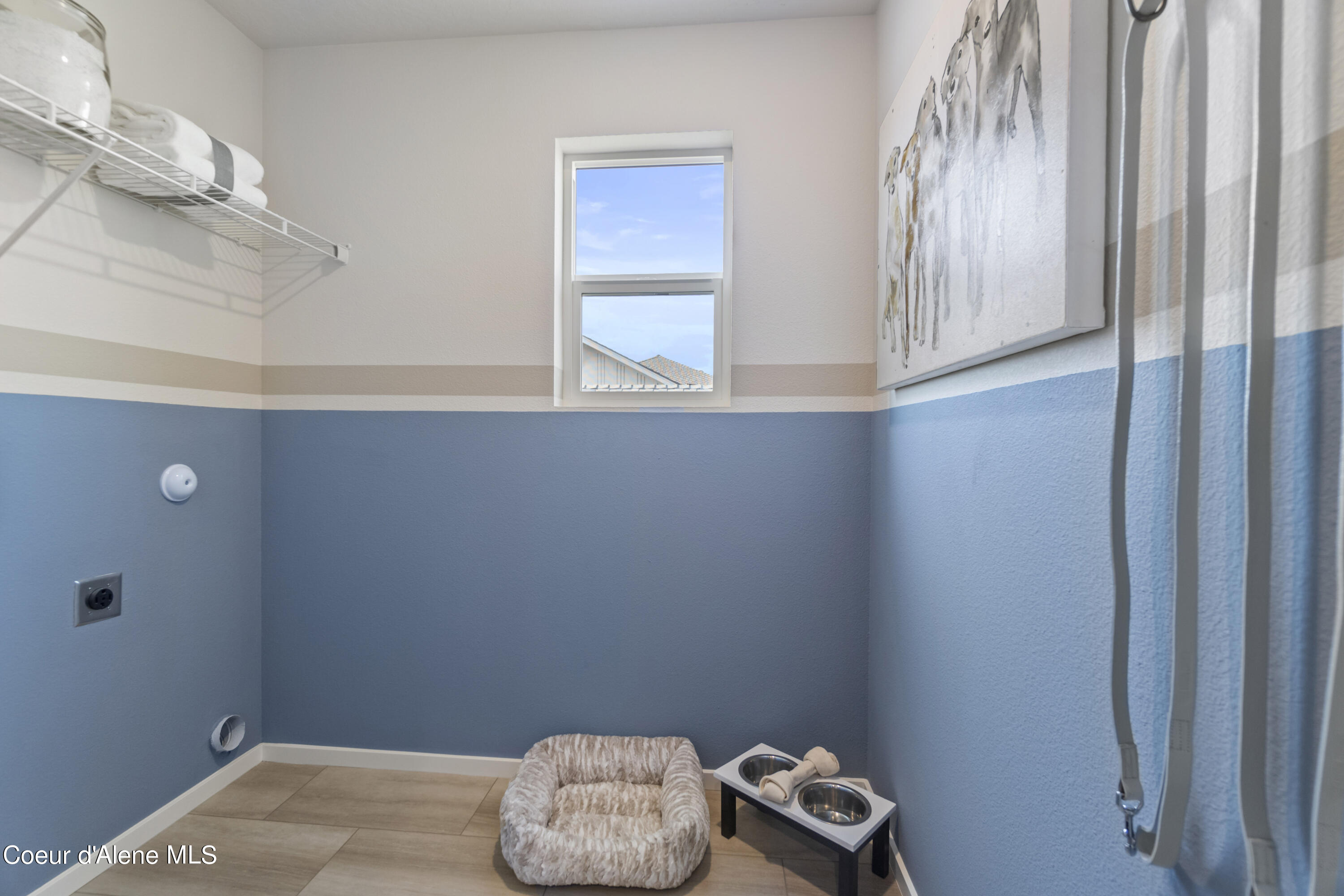 Hayden, Idaho 83835, United States, 4 Bedrooms Bedrooms, ,3 BathroomsBathrooms,Residential,Pending,47284