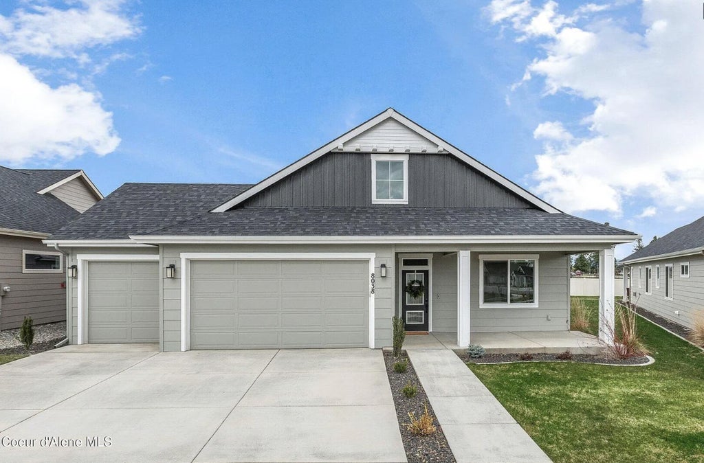 Photo of 8038 Girard Cir, Coeur dAlene, ID 83815 (MLS # 26-8225)
