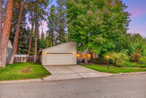 Photo of 745 Gregory LN, Coeur dAlene, ID 83815 (MLS # 26-9573)