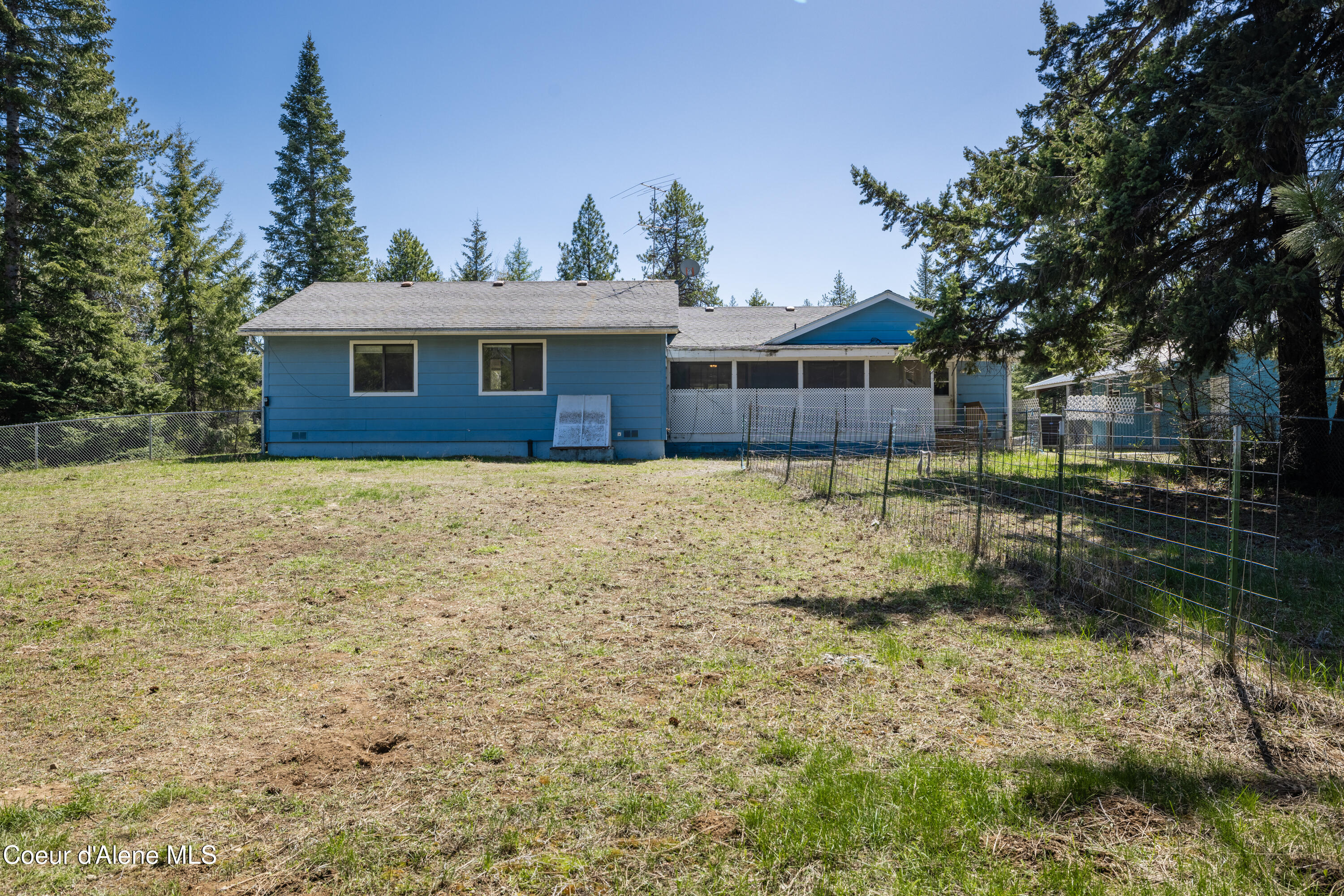 Spirit Lake, Idaho 83869, United States, 4 Bedrooms Bedrooms, ,3 BathroomsBathrooms,Residential,Pending,118151