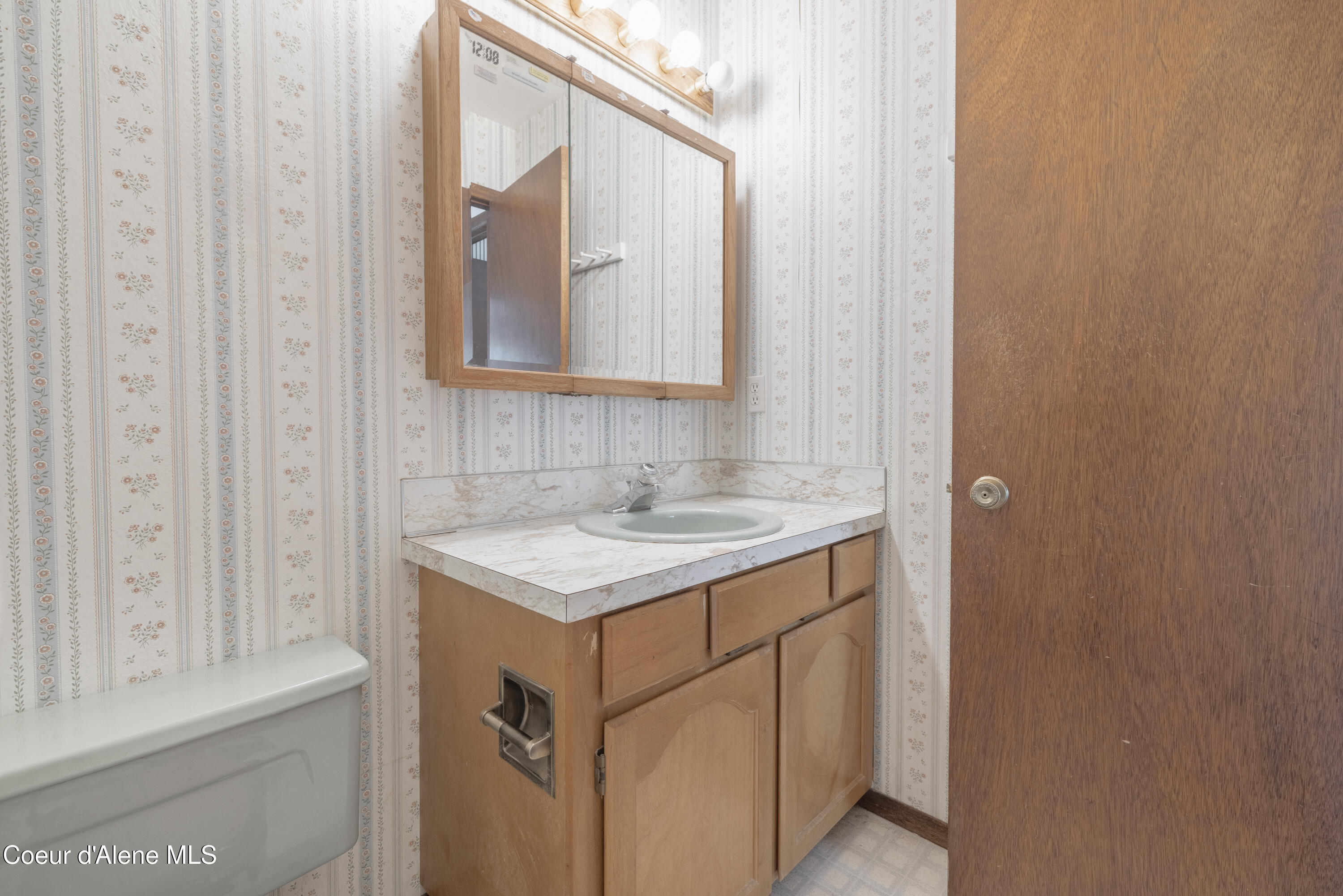 Spirit Lake, Idaho 83869, United States, 4 Bedrooms Bedrooms, ,3 BathroomsBathrooms,Residential,Pending,118151