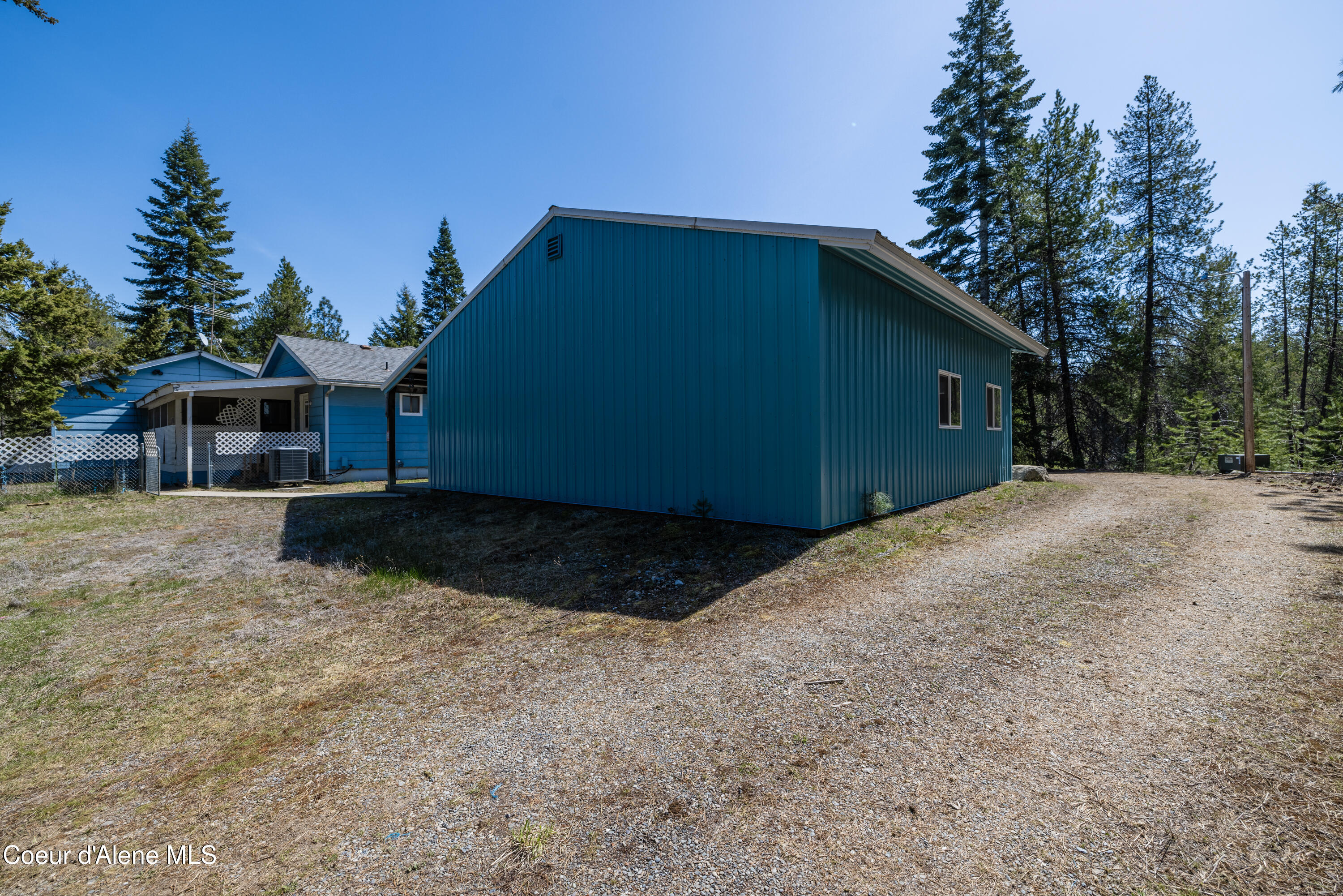 Spirit Lake, Idaho 83869, United States, 4 Bedrooms Bedrooms, ,3 BathroomsBathrooms,Residential,Pending,118151