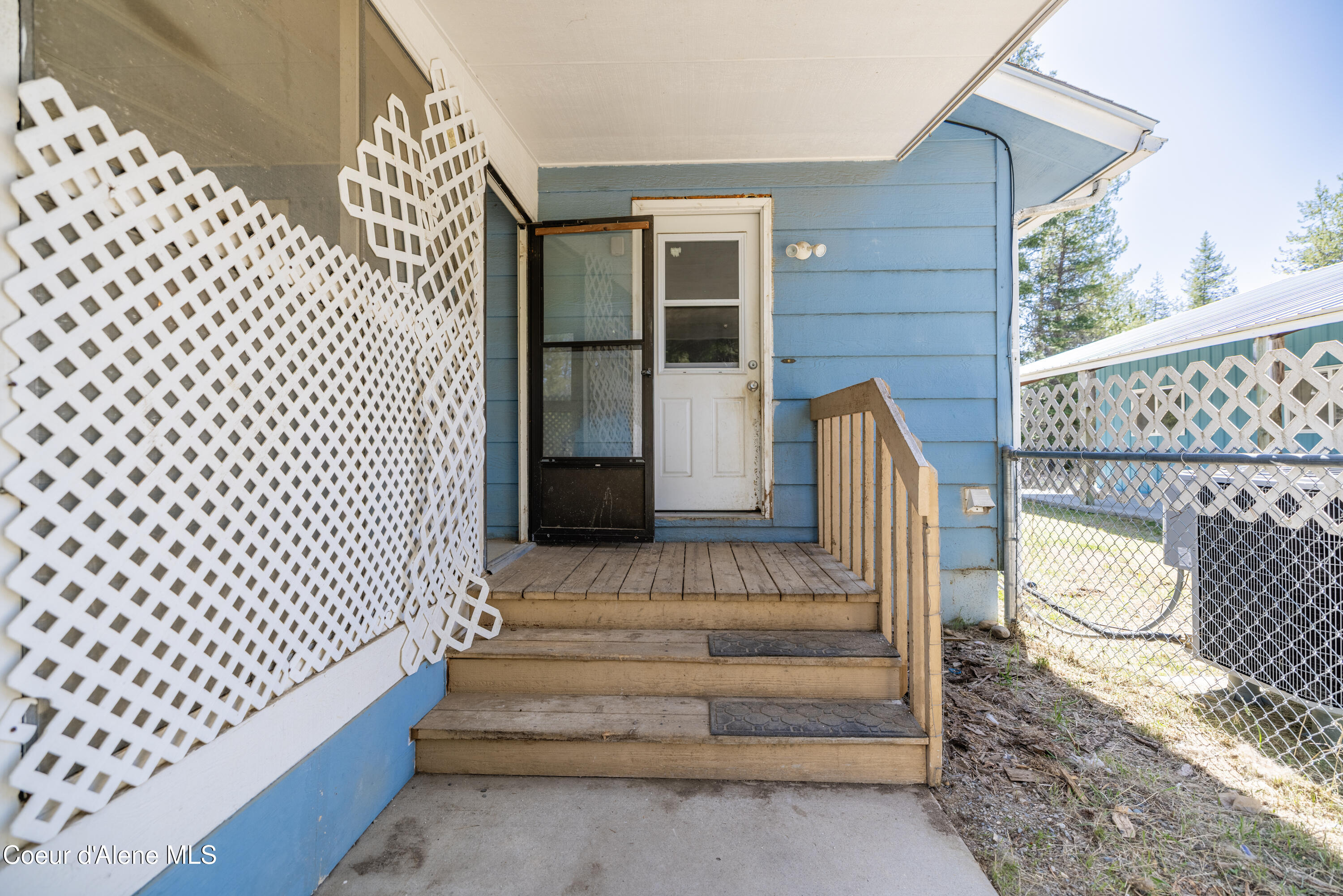 Spirit Lake, Idaho 83869, United States, 4 Bedrooms Bedrooms, ,3 BathroomsBathrooms,Residential,Pending,118151