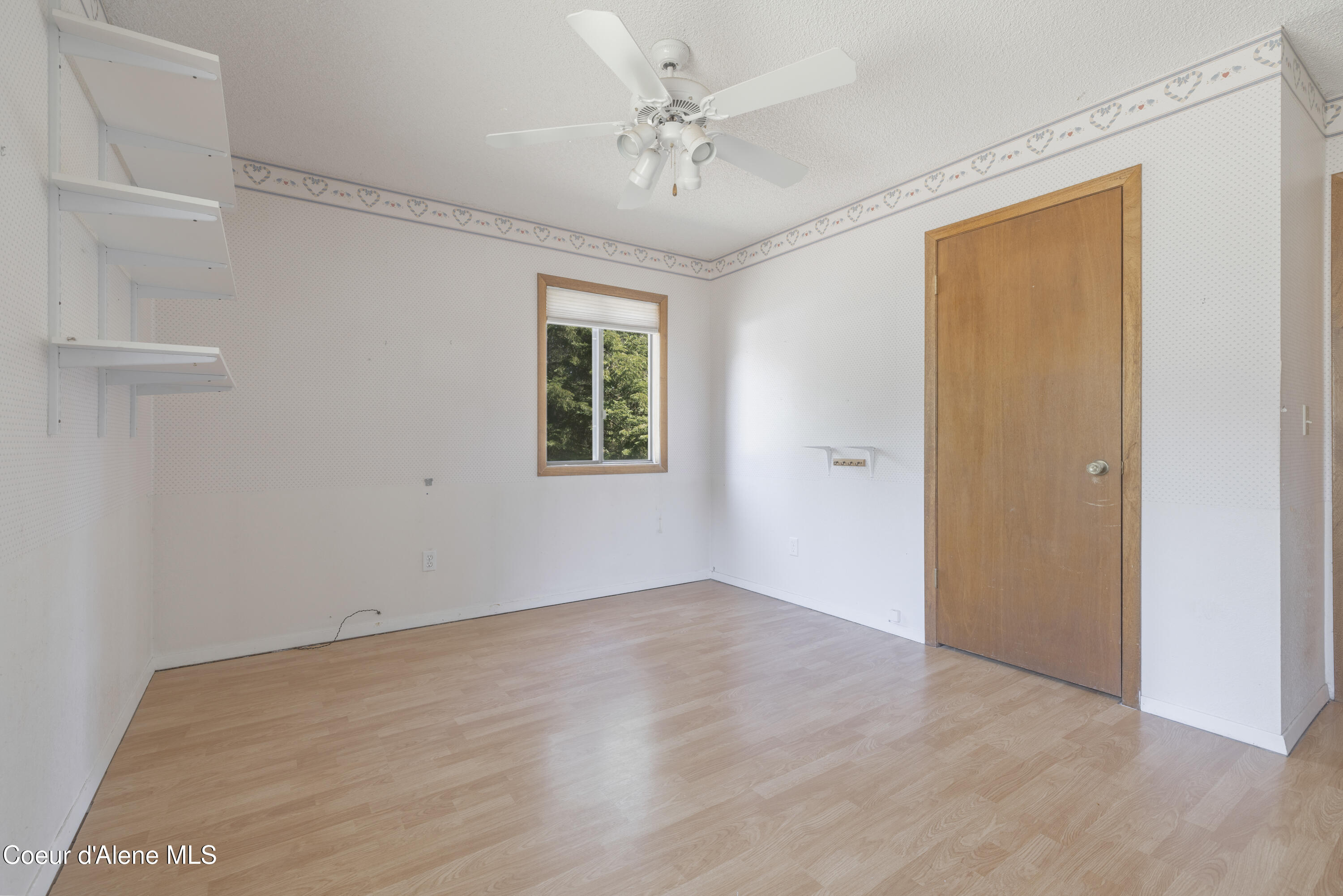 Spirit Lake, Idaho 83869, United States, 4 Bedrooms Bedrooms, ,3 BathroomsBathrooms,Residential,Pending,118151