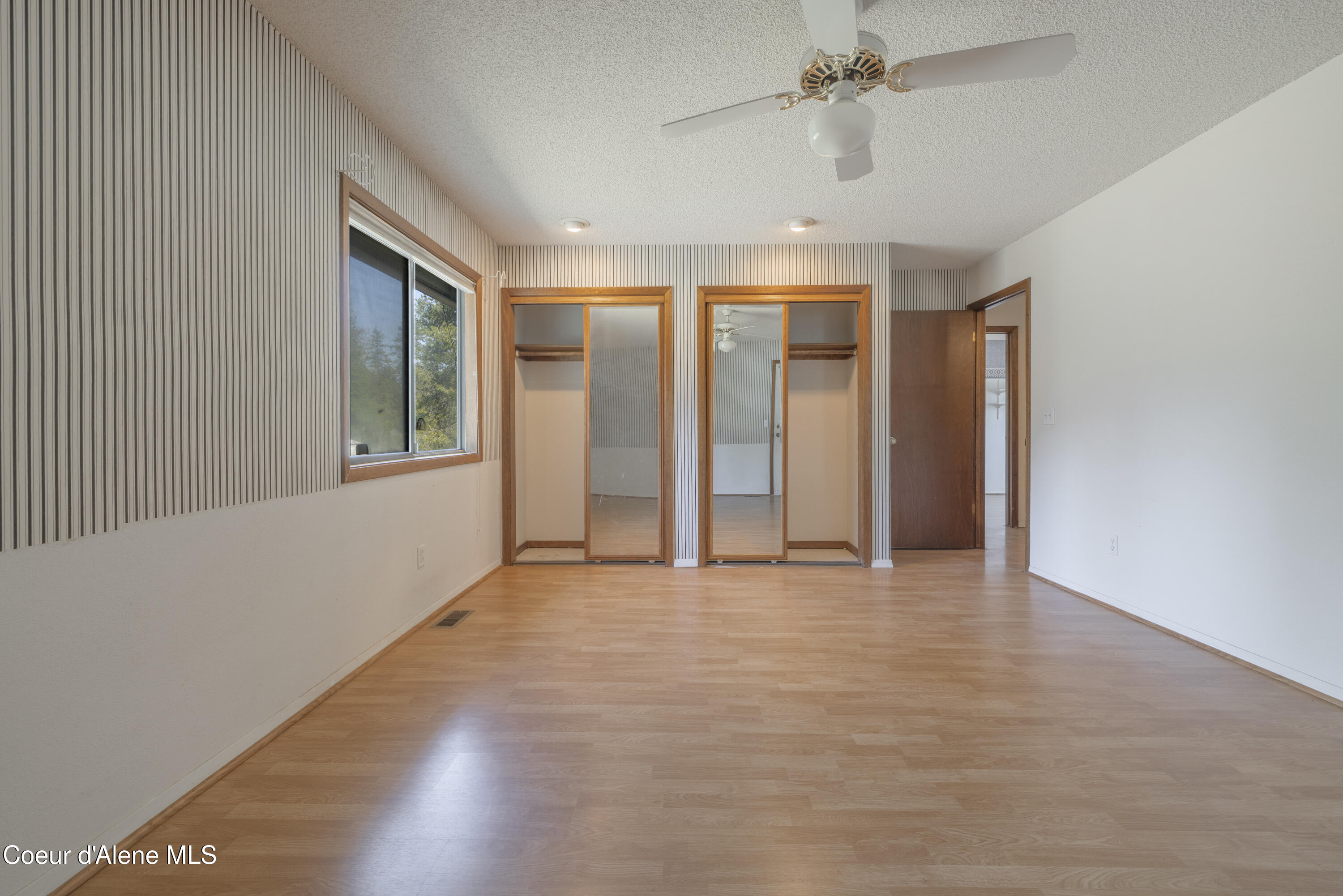 Spirit Lake, Idaho 83869, United States, 4 Bedrooms Bedrooms, ,3 BathroomsBathrooms,Residential,Pending,118151