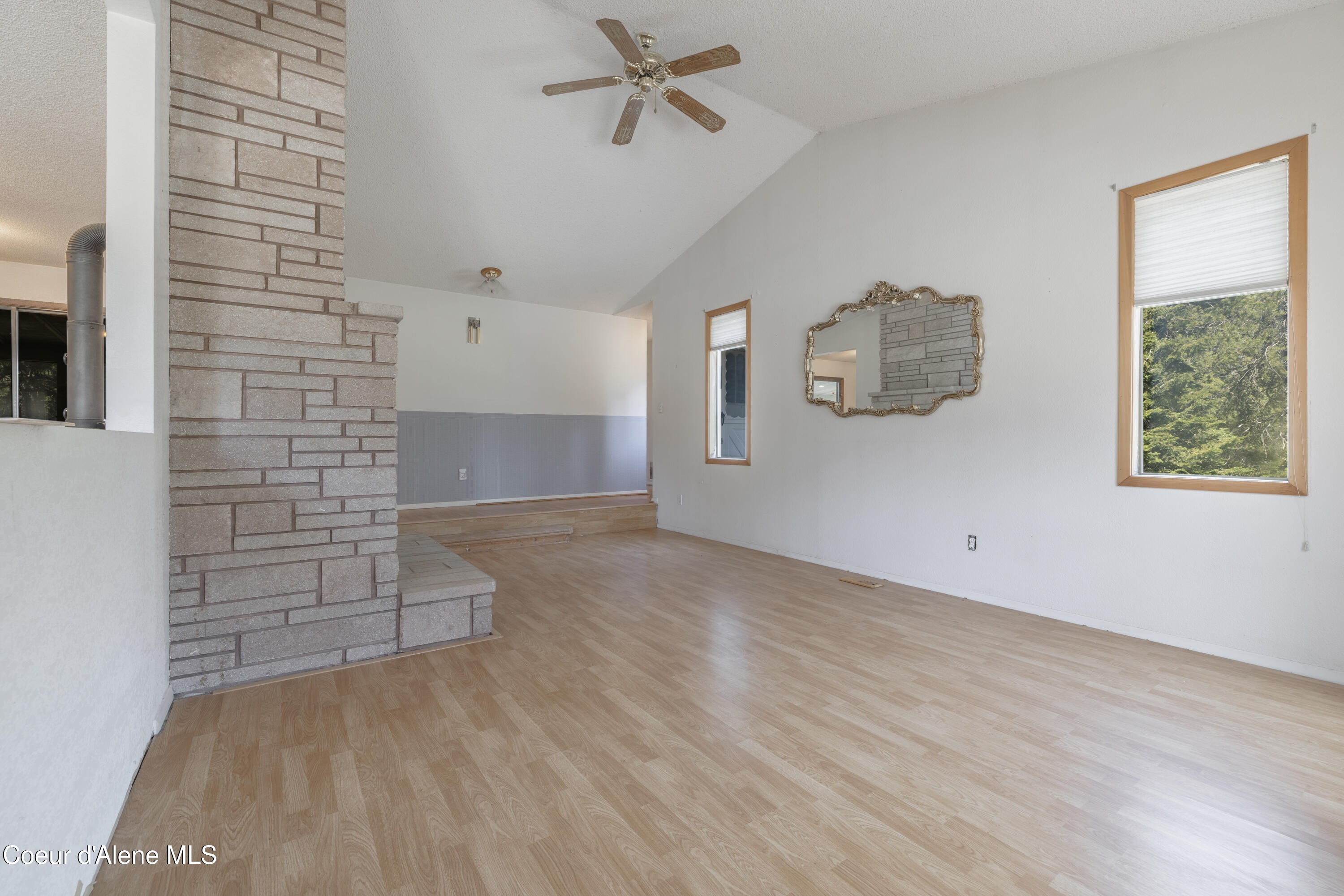 Spirit Lake, Idaho 83869, United States, 4 Bedrooms Bedrooms, ,3 BathroomsBathrooms,Residential,Pending,118151