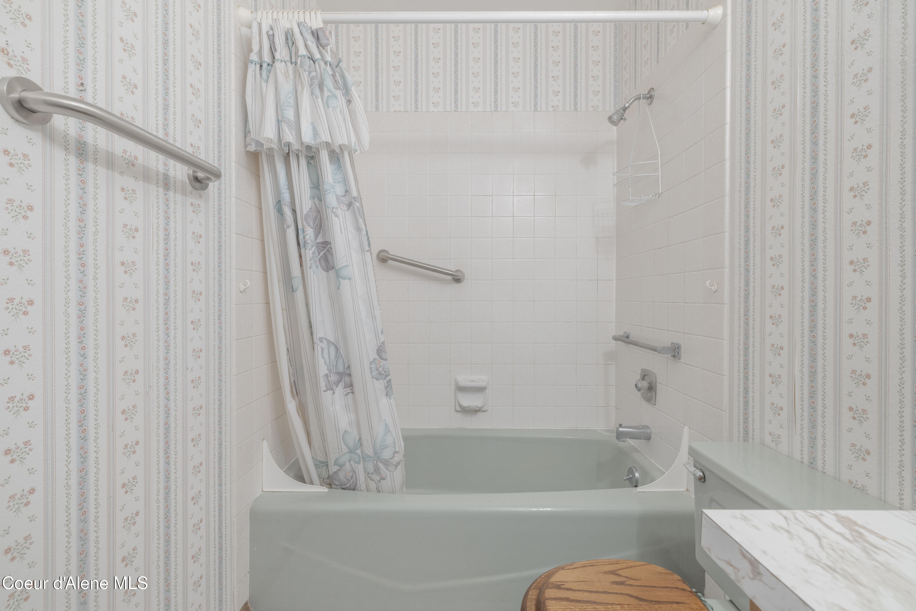 Spirit Lake, Idaho 83869, United States, 4 Bedrooms Bedrooms, ,3 BathroomsBathrooms,Residential,Pending,118151