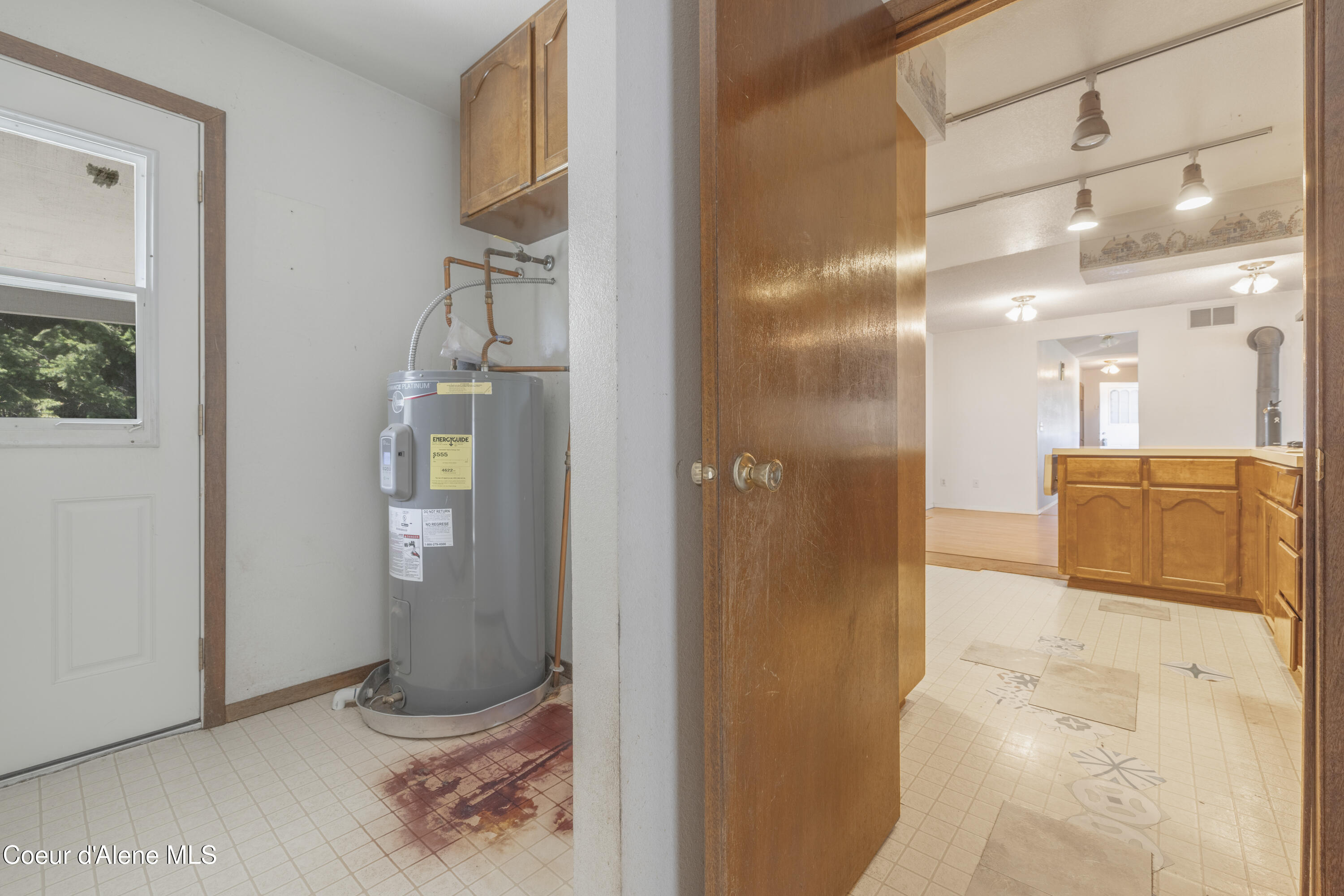 Spirit Lake, Idaho 83869, United States, 4 Bedrooms Bedrooms, ,3 BathroomsBathrooms,Residential,Pending,118151