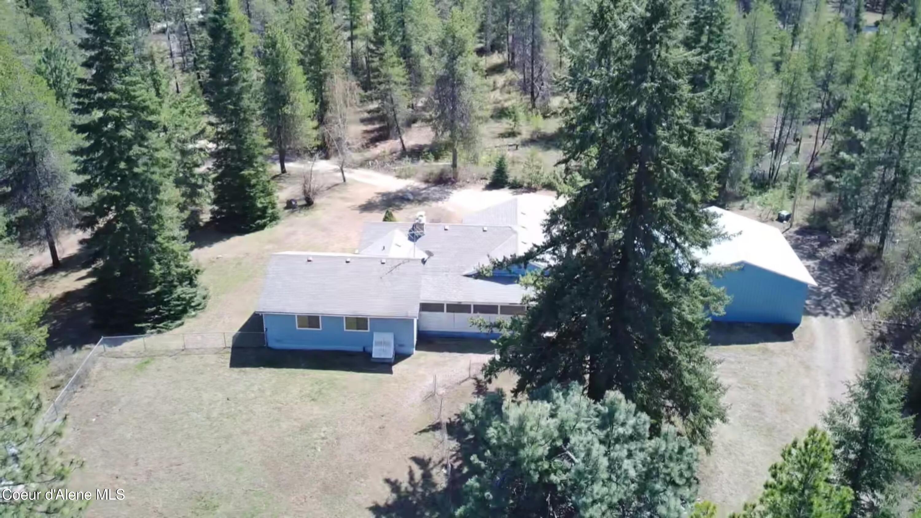 Spirit Lake, Idaho 83869, United States, 4 Bedrooms Bedrooms, ,3 BathroomsBathrooms,Residential,Pending,118151