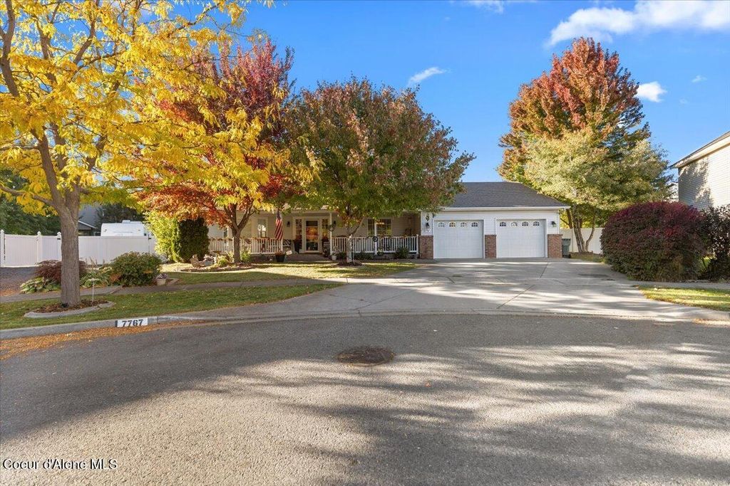 Photo of 7767 Gila Ct, Coeur dAlene, ID 83815 (MLS # 25-10214)