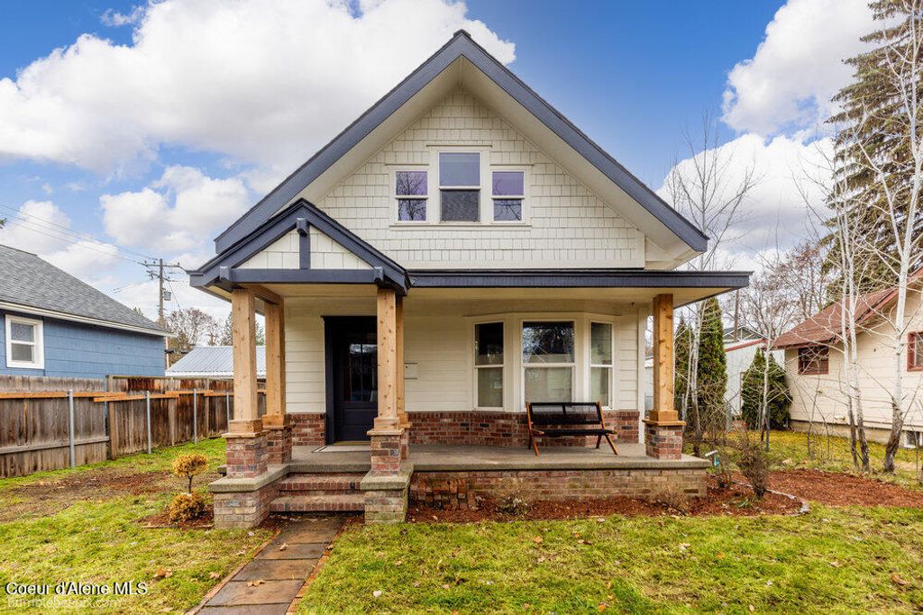 Photo of 1812 FRONT Ave, Coeur dAlene, ID 83814 (MLS # 25-11512)