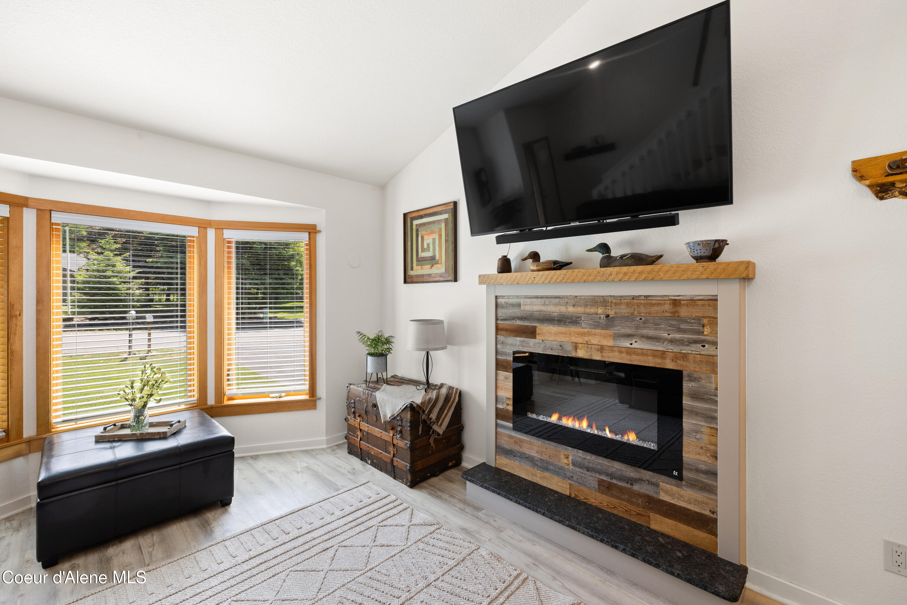 13133 N Westwood Dr, Hayden, Alaska image 9