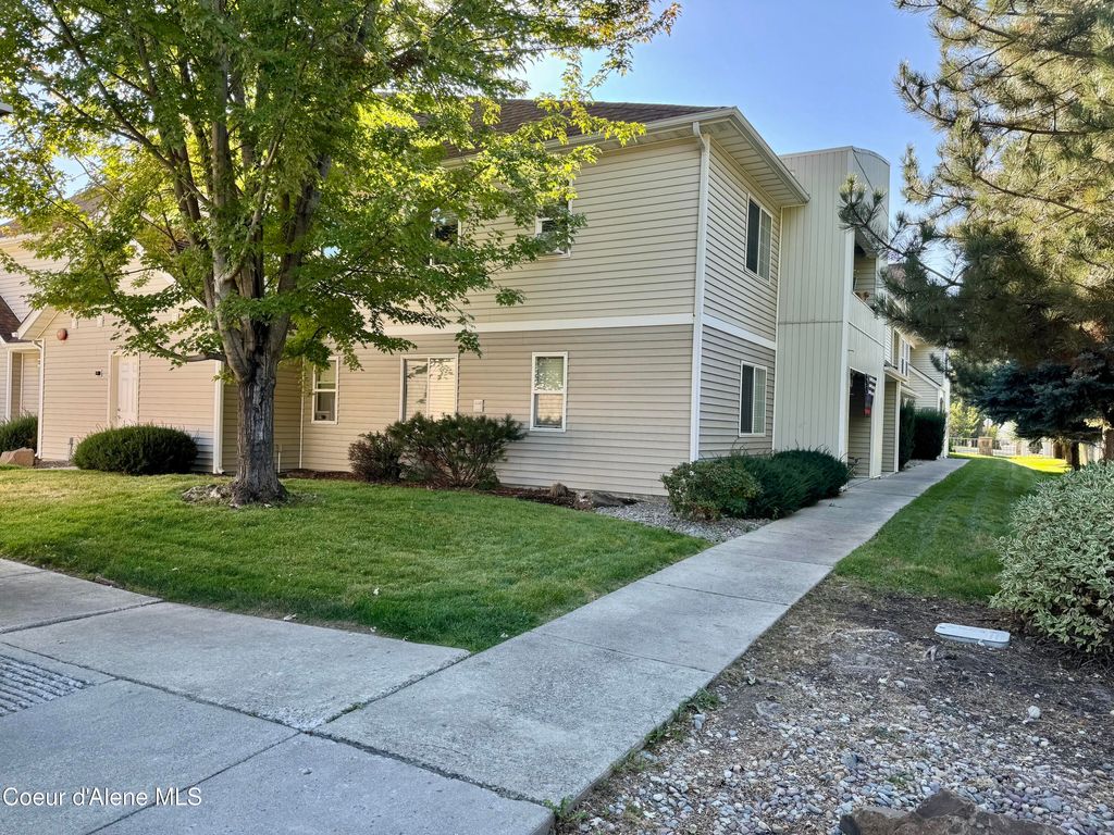 Photo of 304 GREENSFERRY Rd #108, Post Falls, ID 83854 (MLS # 25-9395)