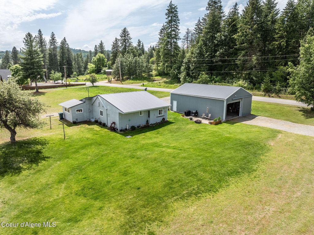 Photo of 13744 HAUSER LAKE Lake, Hauser, ID 83854 (MLS # 25-5444)