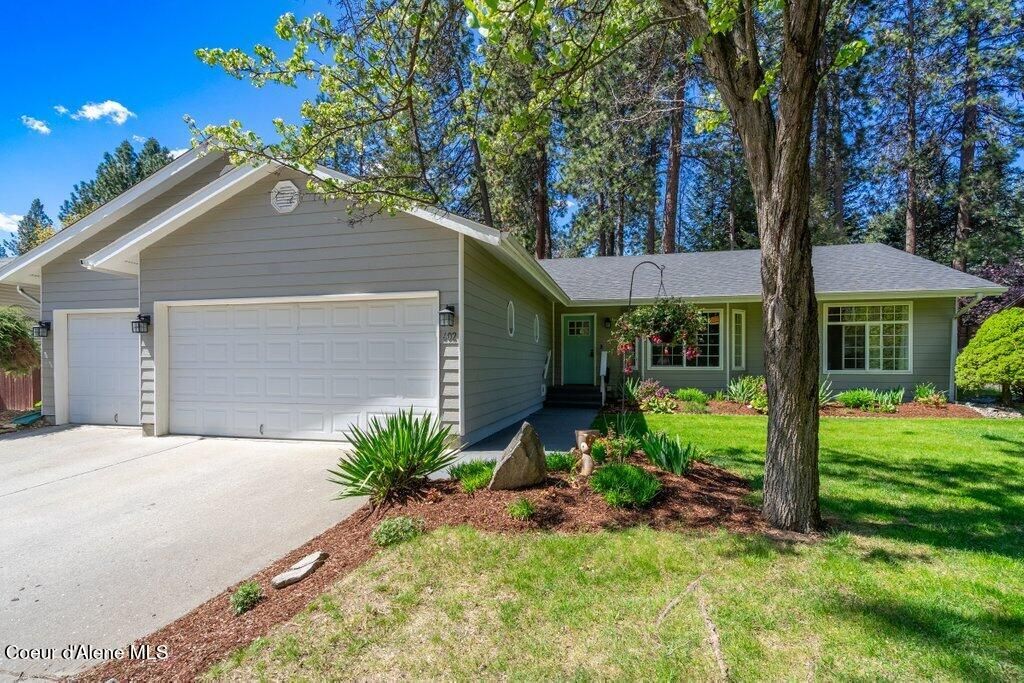 Photo of 602 Riverside Harbor Harbor, Post Falls, ID 83854 (MLS # 26-4538)