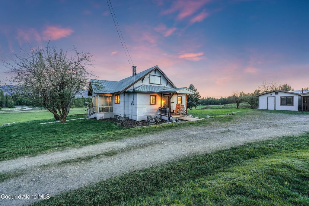 Photo of 1050 Eastside Rd, Priest River, ID 83856 (MLS # 26-4396)