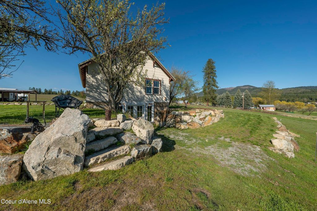 Photo of 1050 Eastside Rd, Priest River, ID 83856 (MLS # 26-4396)
