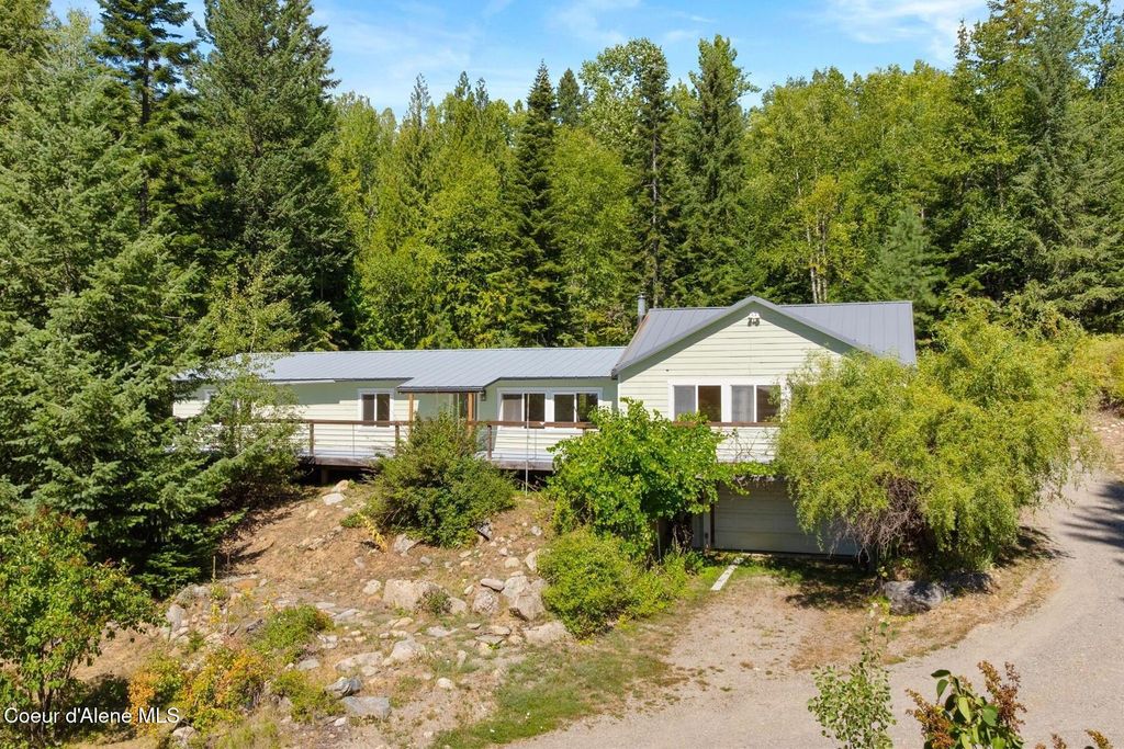 Photo of 13259 Baldy Mtn Mtn, Sandpoint, ID 83864 (MLS # 25-8885)