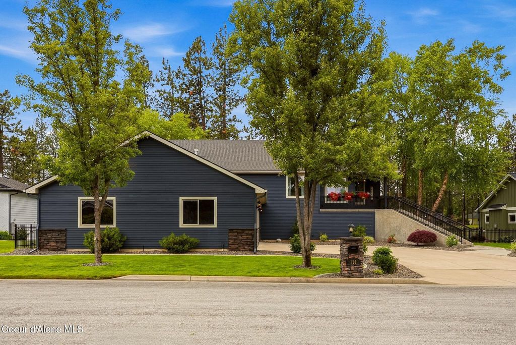 Photo of 706 Dundee, Post Falls, ID 83854 (MLS # 26-1646)