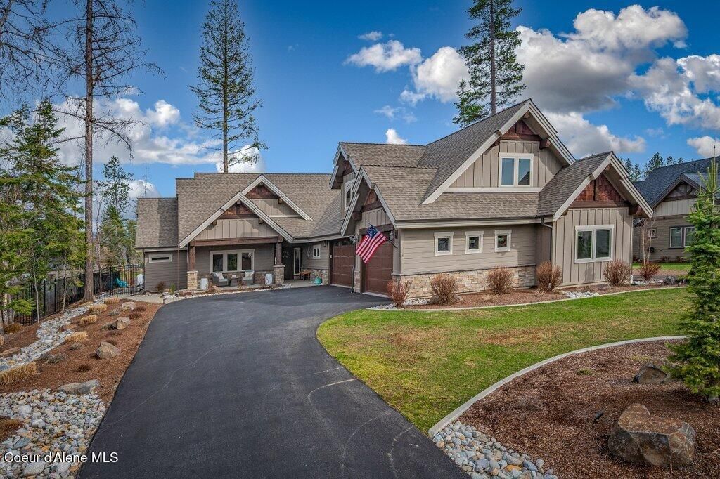 Photo of 11674 ARNICAS Ct, Hayden, ID 83835 (MLS # 26-2990)