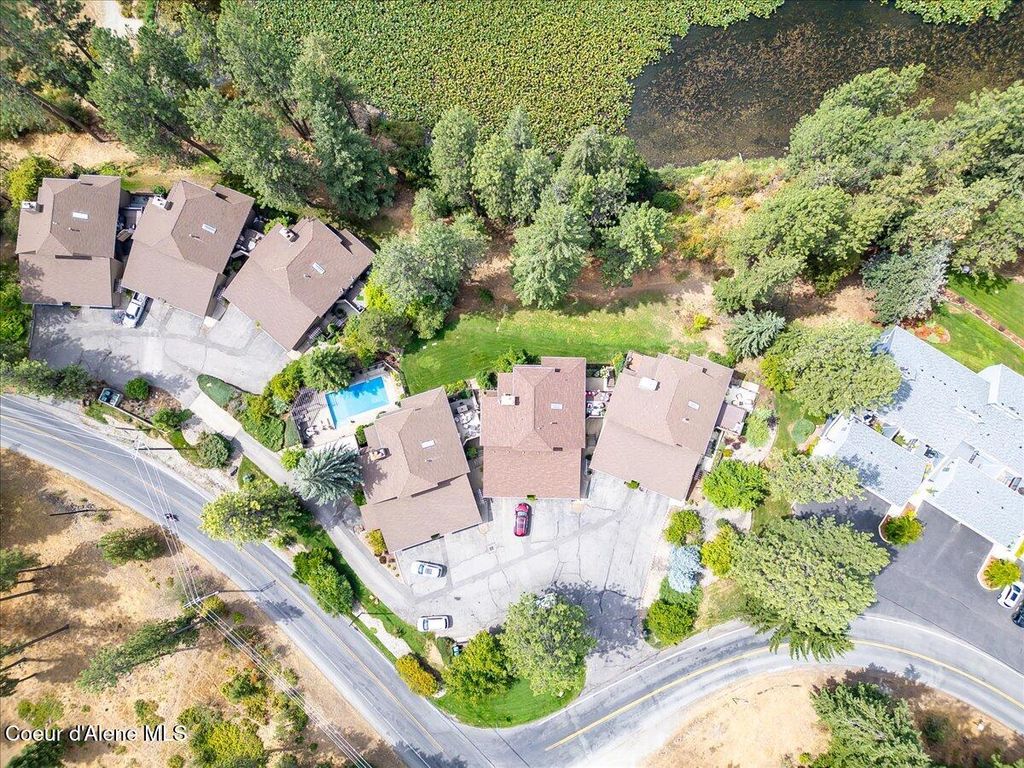 Photo of 10569 FRIAR Dr #B, Hayden, ID 83835 (MLS # 25-8257)