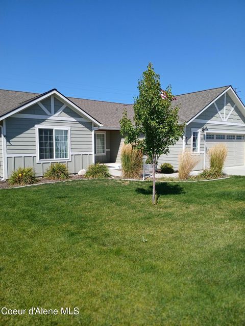 Photo of 8283 Splitrail Ave, Rathdrum, ID 83858 (MLS # 25-9055)