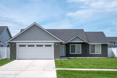Photo of 3885 Pradera Ln, Post Falls, ID 83854 (MLS # 26-6233)