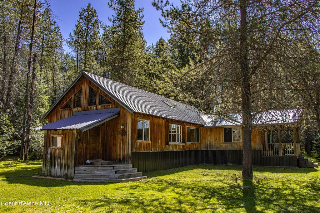 Photo of 3446 Lw Quartz Creek Creek, Priest River, ID 83856 (MLS # 26-6461)