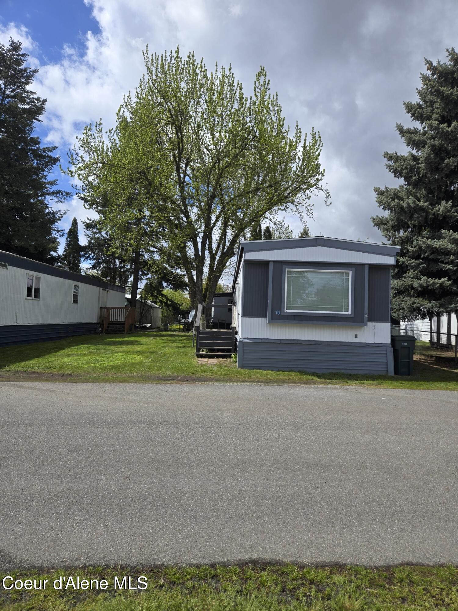 1952 E 12th Ave #10, Post Falls, Idaho image 1