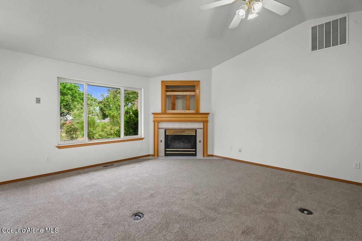 1100 E Autumn Crest, Post Falls, Idaho image 9