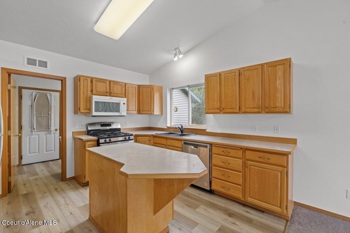 1100 E Autumn Crest, Post Falls, Idaho image 13