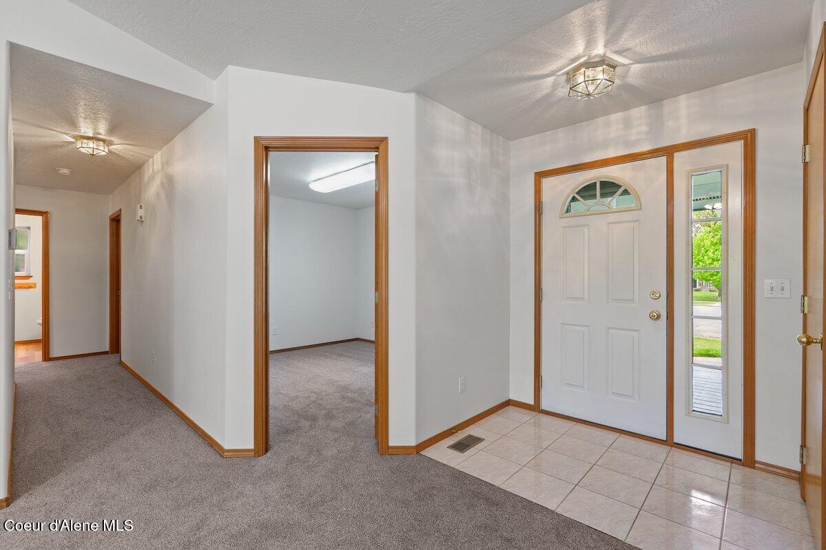 1100 E Autumn Crest, Post Falls, Idaho image 8