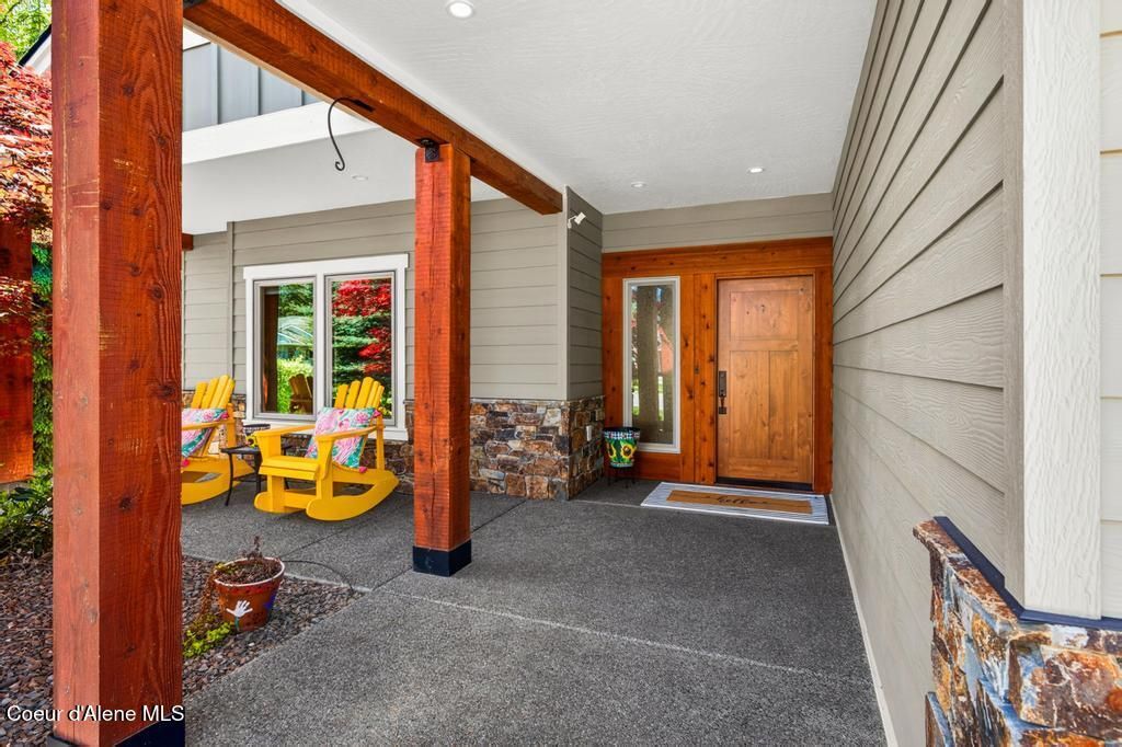 Photo of 704 DUNDEE Dr, Post Falls, ID 83854 (MLS # 26-4922)