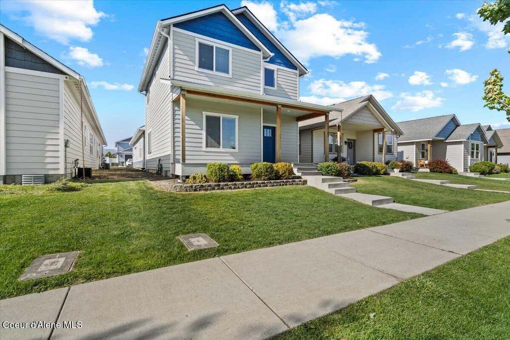 Photo of 12153 Moorfield AVE, Post Falls, ID 83854 (MLS # 26-6285)