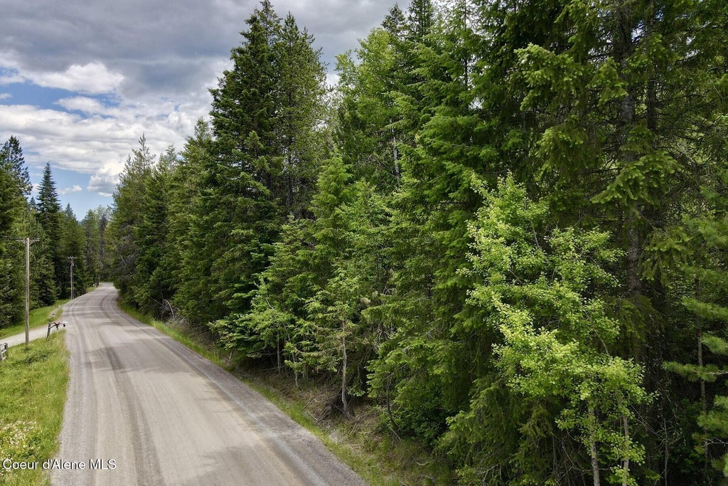 Photo of NNA 8.45 Acres Hoo Doo Mountain Mountain, Priest River, ID 83856 (MLS # 26-6341)