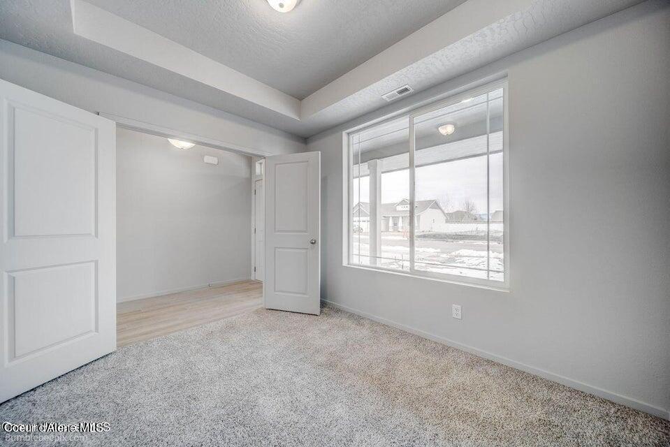 Hayden, Idaho 83835, United States, 4 Bedrooms Bedrooms, ,3 BathroomsBathrooms,Residential,Pending,57408