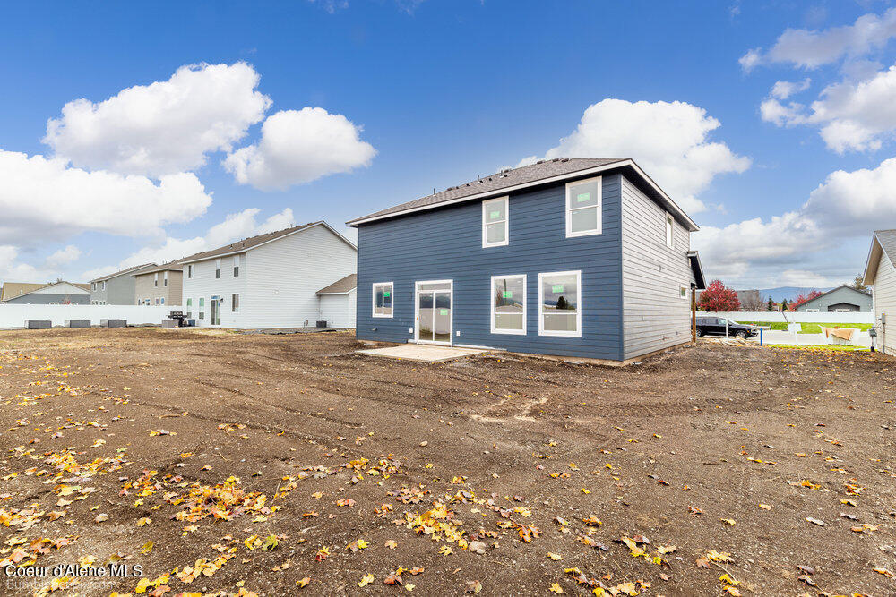 Hayden, Idaho 83835, United States, 4 Bedrooms Bedrooms, ,3 BathroomsBathrooms,Residential,Pending,57408