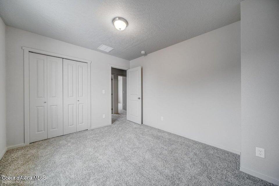 Hayden, Idaho 83835, United States, 4 Bedrooms Bedrooms, ,3 BathroomsBathrooms,Residential,Pending,57408