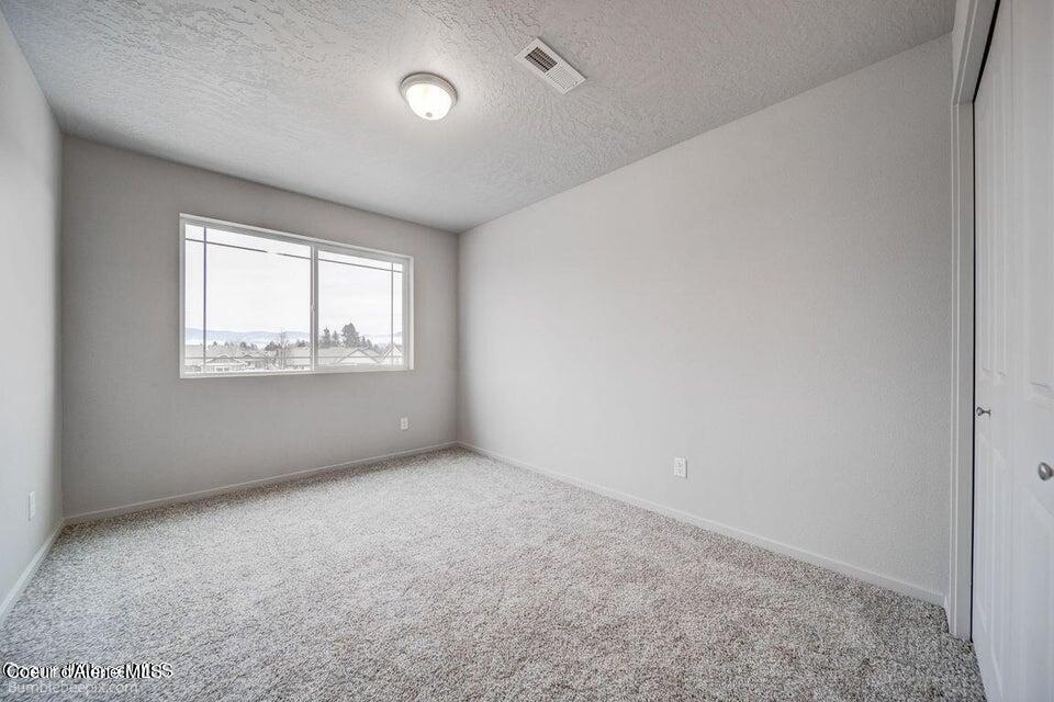 Hayden, Idaho 83835, United States, 4 Bedrooms Bedrooms, ,3 BathroomsBathrooms,Residential,Pending,57408